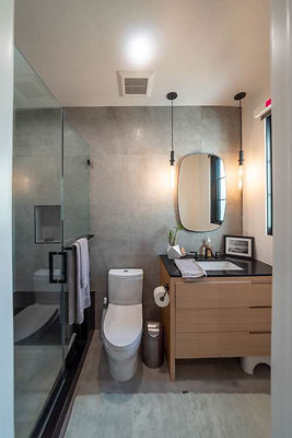 12529 bath 10