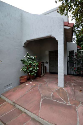 5754 porch 1