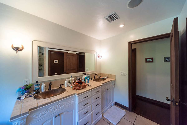 13231 bath 2