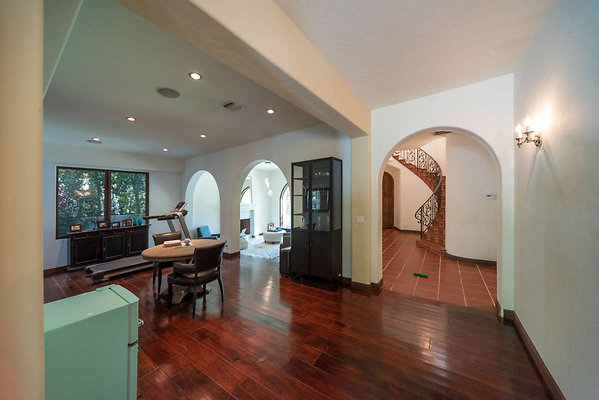 13231 dining 1