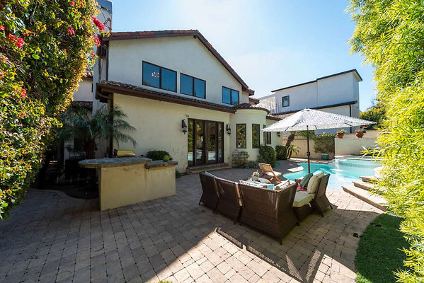 13231 patio 2