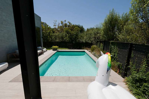 10668 pool 4
