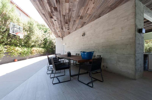 10668 patio 10