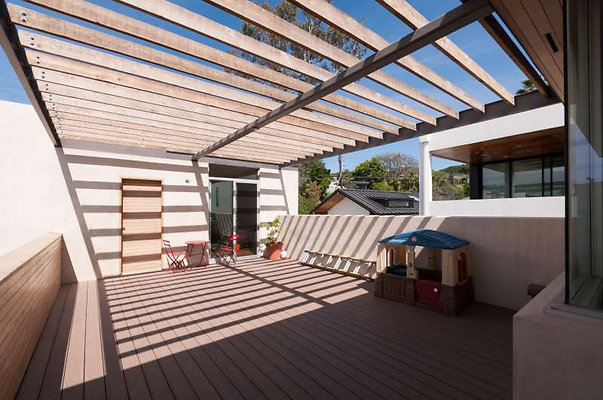 10327 balcony 5