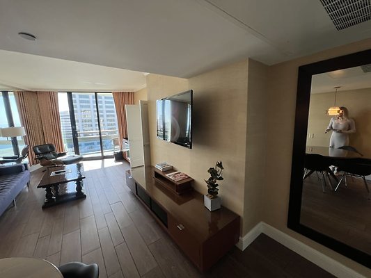 Room 1023