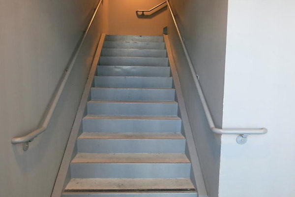 Flyaway-Interior Stairs-40