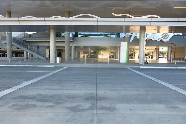 Flyaway-Exterior Drop off Areas-12