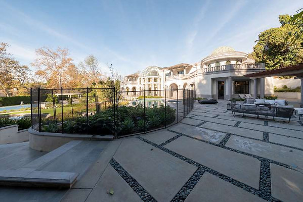 11897 patio 4