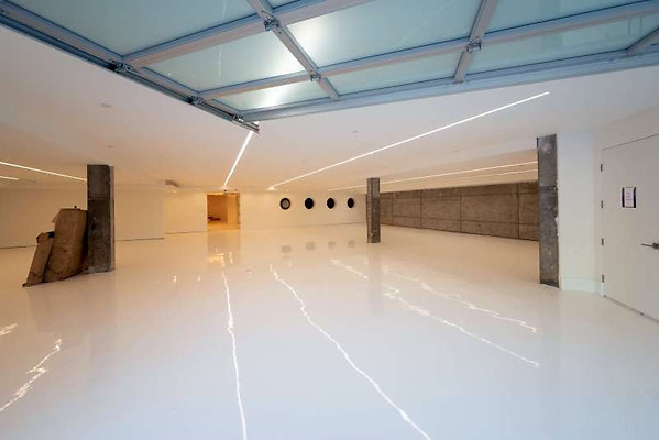 11897 garage 5