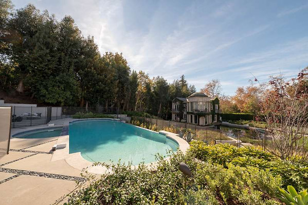 11897 pool 2