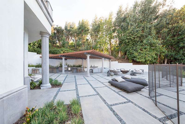 11897 patio 1