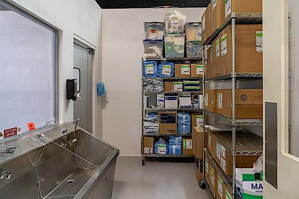 11515 storage 1