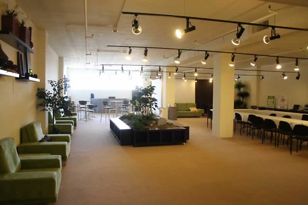 744Suite4050