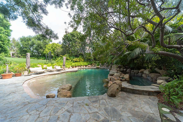 12716 pool 2
