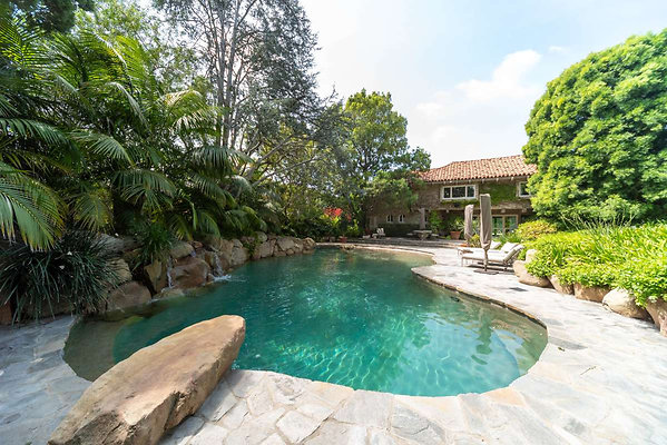 12716 pool 1