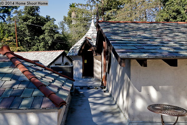 37roof-access-from-master