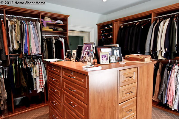 53walk-in-closet-reverse