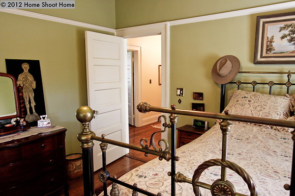 40bedroom3-reverse