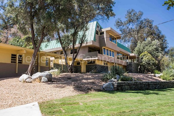 MEY 2847 woodland Hills