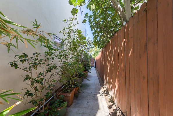 eastwestlocationsIMG-005045