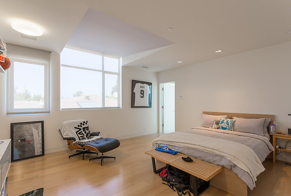 eastwestlocationsincIMG-04707