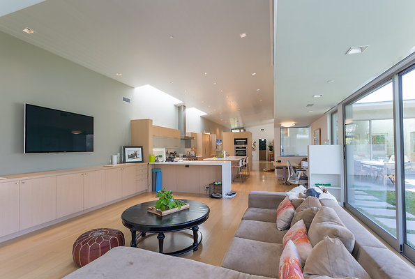 eastwestlocationsincIMG-03758