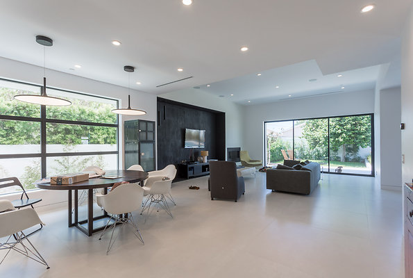 eastwestlocationsincIMG-02311