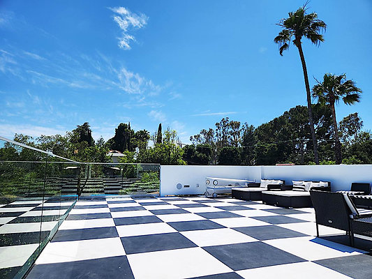 13449 balcony 6
