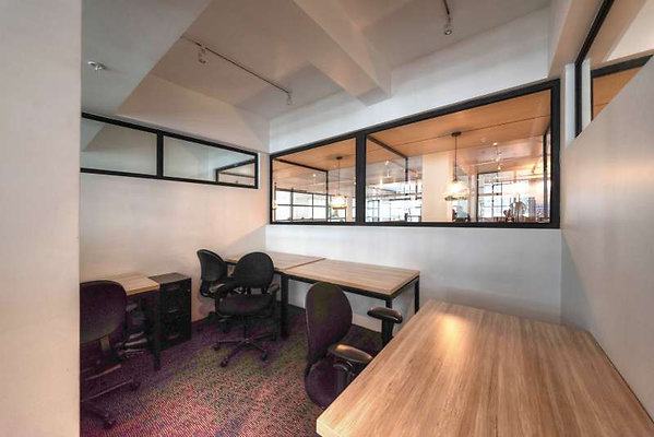 11077 office 7