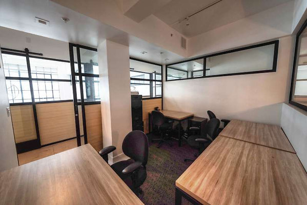 11077 office 8