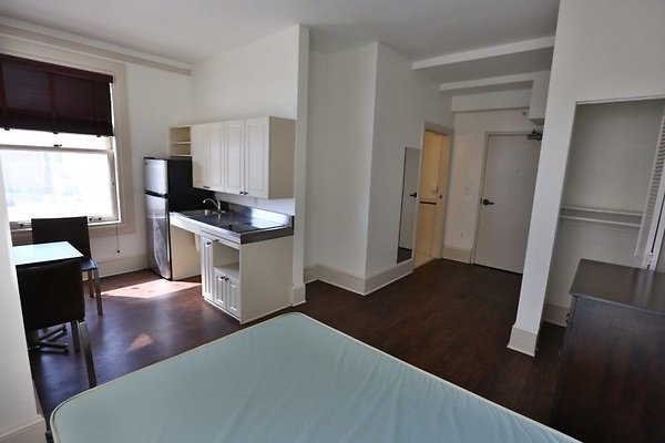 CapEquityTheRosslynHotel120