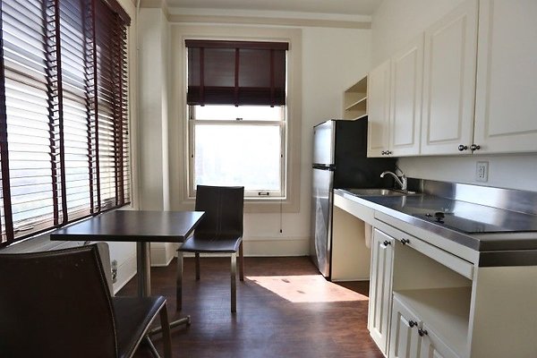 CapEquityTheRosslynHotel121
