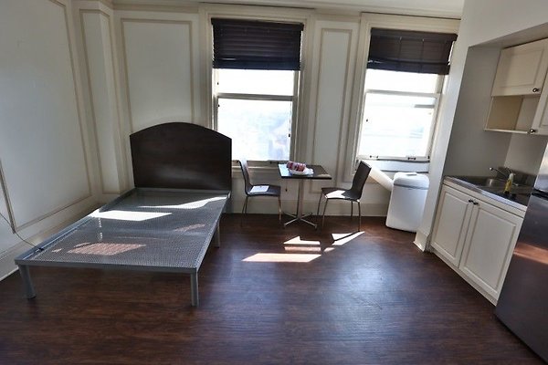 CapEquityTheRosslynHotel110