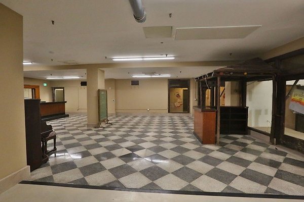 CapEquityTheRosslynHotel97