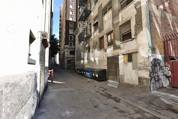CapEquitySecurityBuilding114