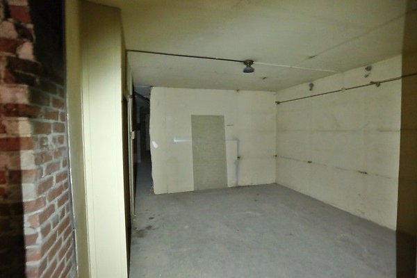 CapEquitySecurityBuilding83
