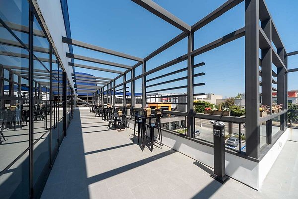 13836 balcony 13