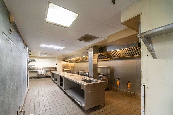 13836 restaurant 12