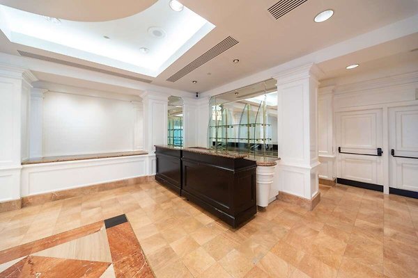 13836 lobby 5