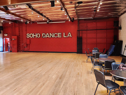 13581 studio 17