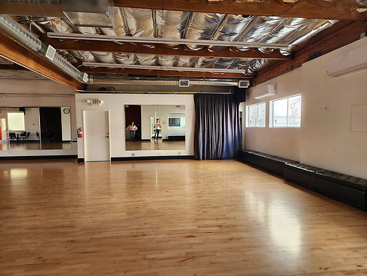 13581 studio 15