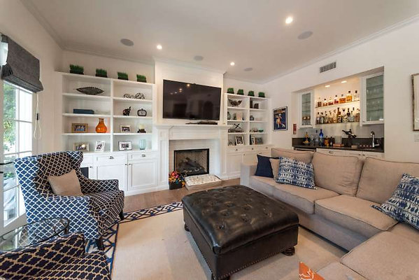 11740 living 5