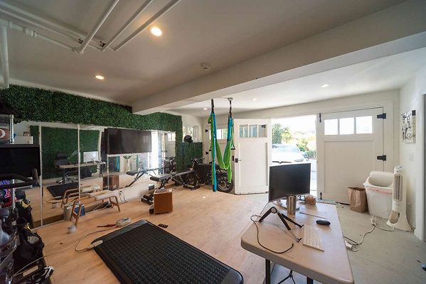 13226 garage 2