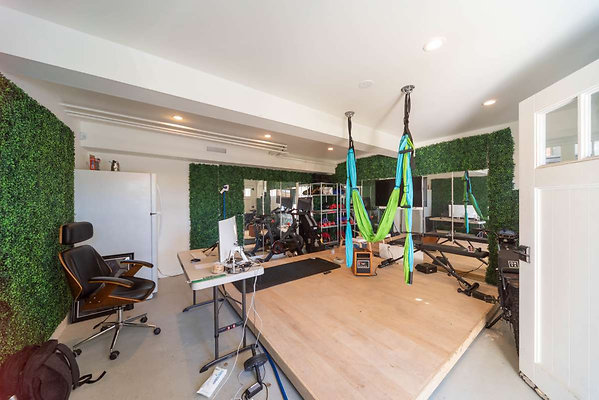 13226 garage 1