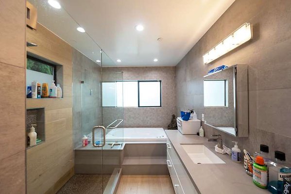 11993 bath 1