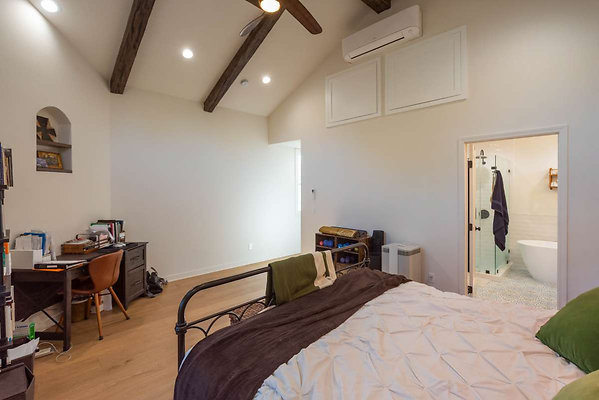 13136 bed 2
