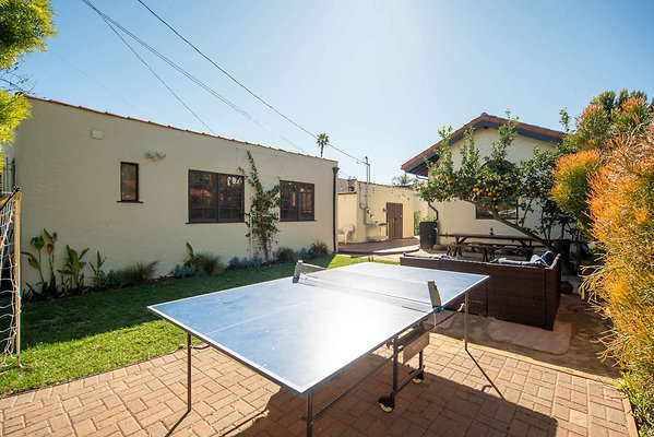 13136 patio 7