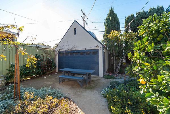 13183 patio 3