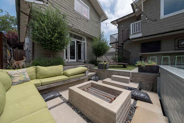 8072 patio 2
