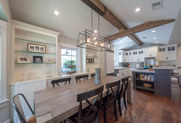 8072 dining 2